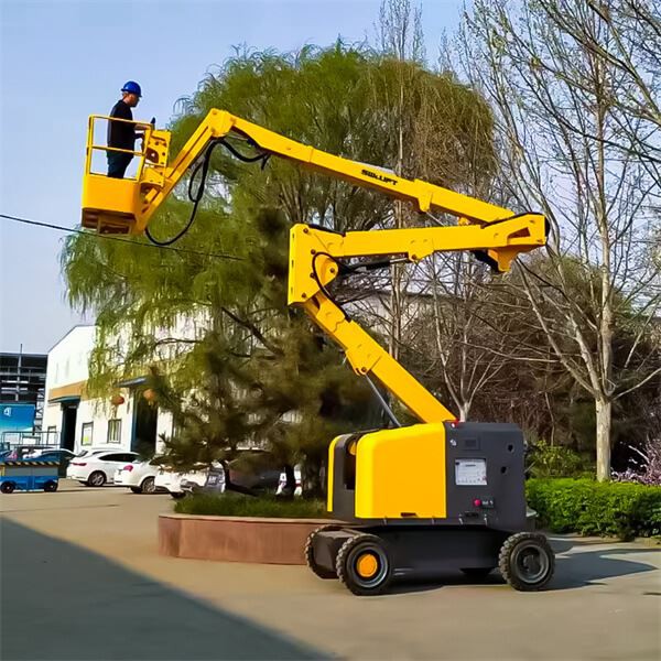 Коленчатый подъемник с дизельным двигателем